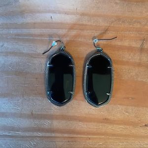 Black Kendra Scott Danielle Earrings